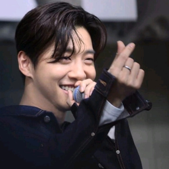 Meet your Posher, Michelle - Picture 1 of 1